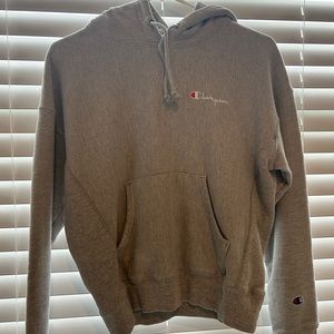 Grey Champion hoodie almost brand new doesn’t fit